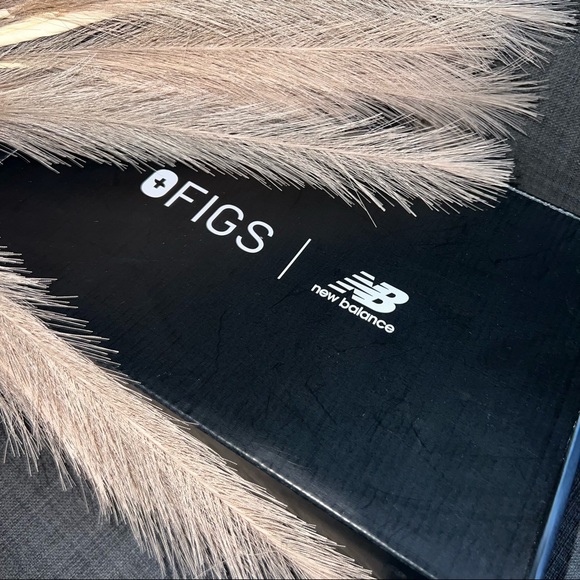 FIGS JADE SHOES SIZE 7 NEW WITH TAG - Picture 7 of 9